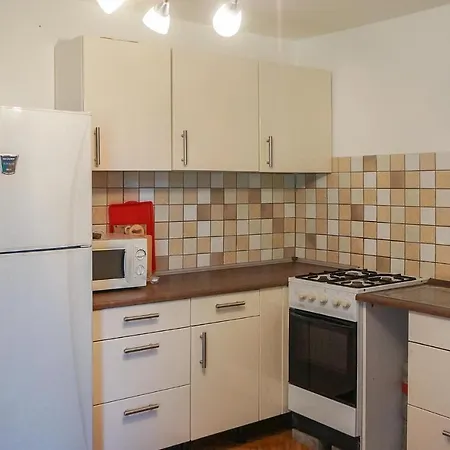 Stunning In W/ 4 Bedrooms Siofok